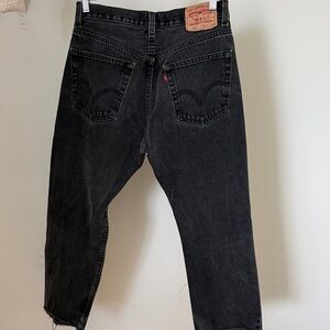 Levi's Men's Dark Gray Relaxed Jeans